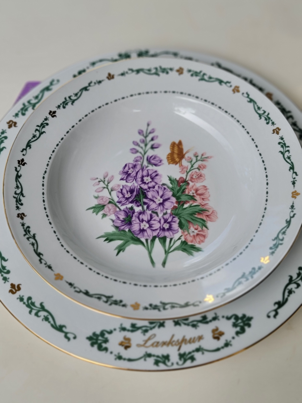 Set Of 2 Plates Flowers of the Month by Domestications "August"+coffee/tea set